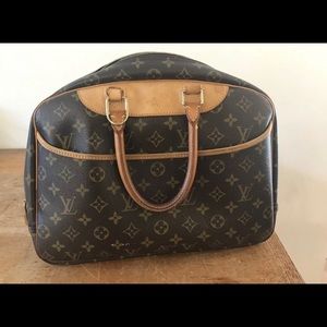 Louis Vuitton Deauville Bag